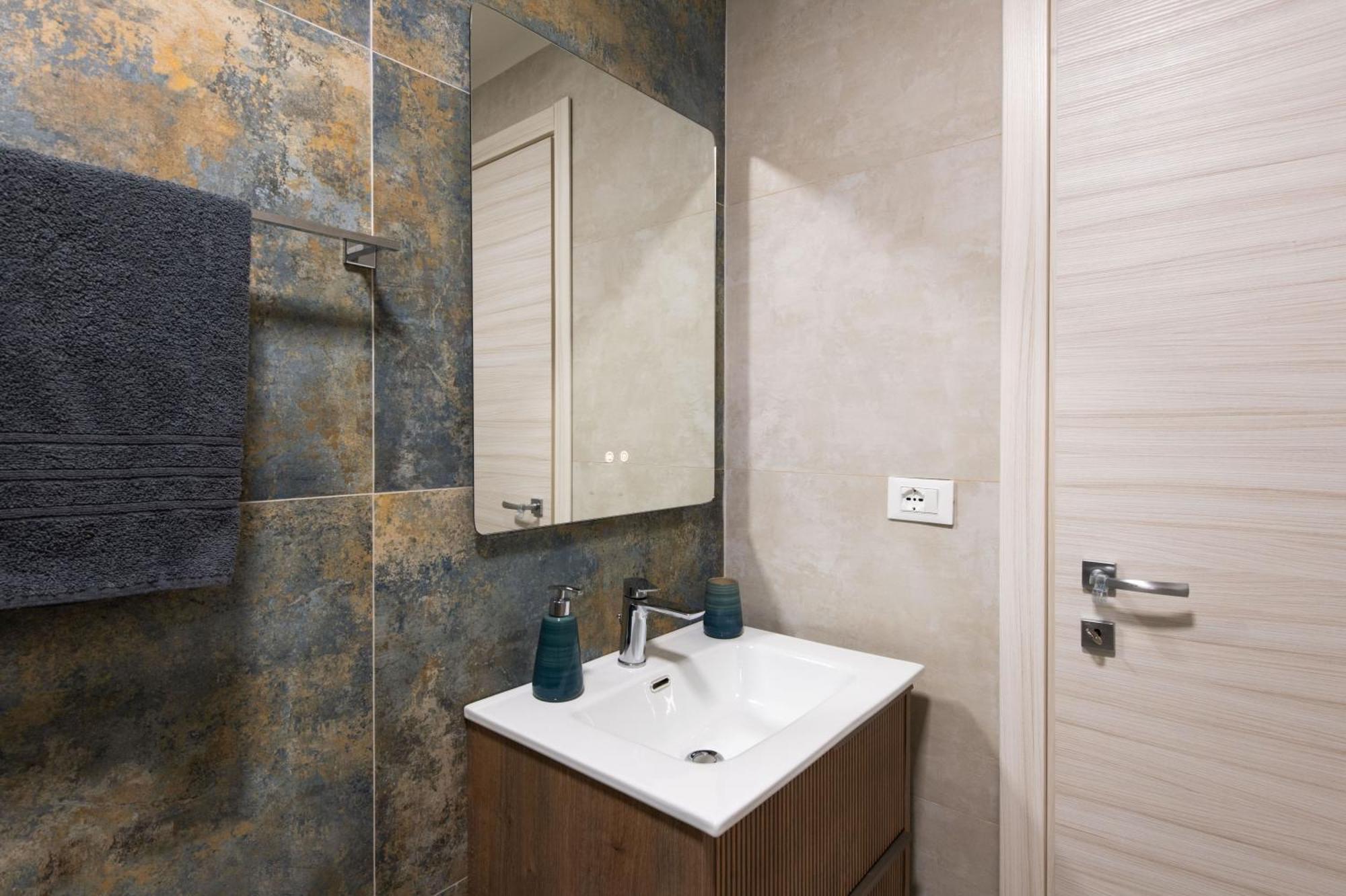 Villareale Flat - Palermo City Center Free Parking المظهر الخارجي الصورة